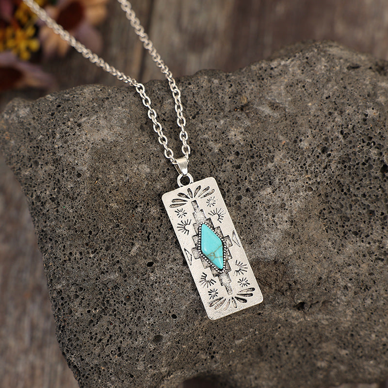 Wholesale Bohemian vintage style turquoise pendant necklace
